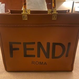 Fendy good condition perfect beauty and fashion